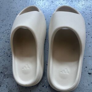 adidas Mens Yeezy Slide Casual Sandals sand